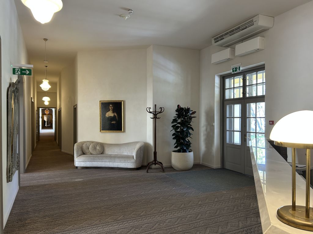 Recepció és környéke (3)